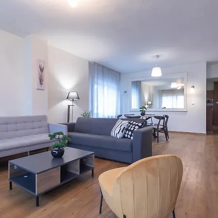 Houseloft Ideal Kalamaria *