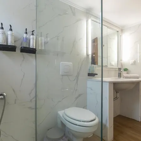 Houseloft Ideal Kalamaria 公寓